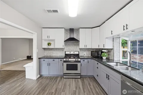 $925,000 | 7715 236th Street Southwest, Edmonds, WA 98026