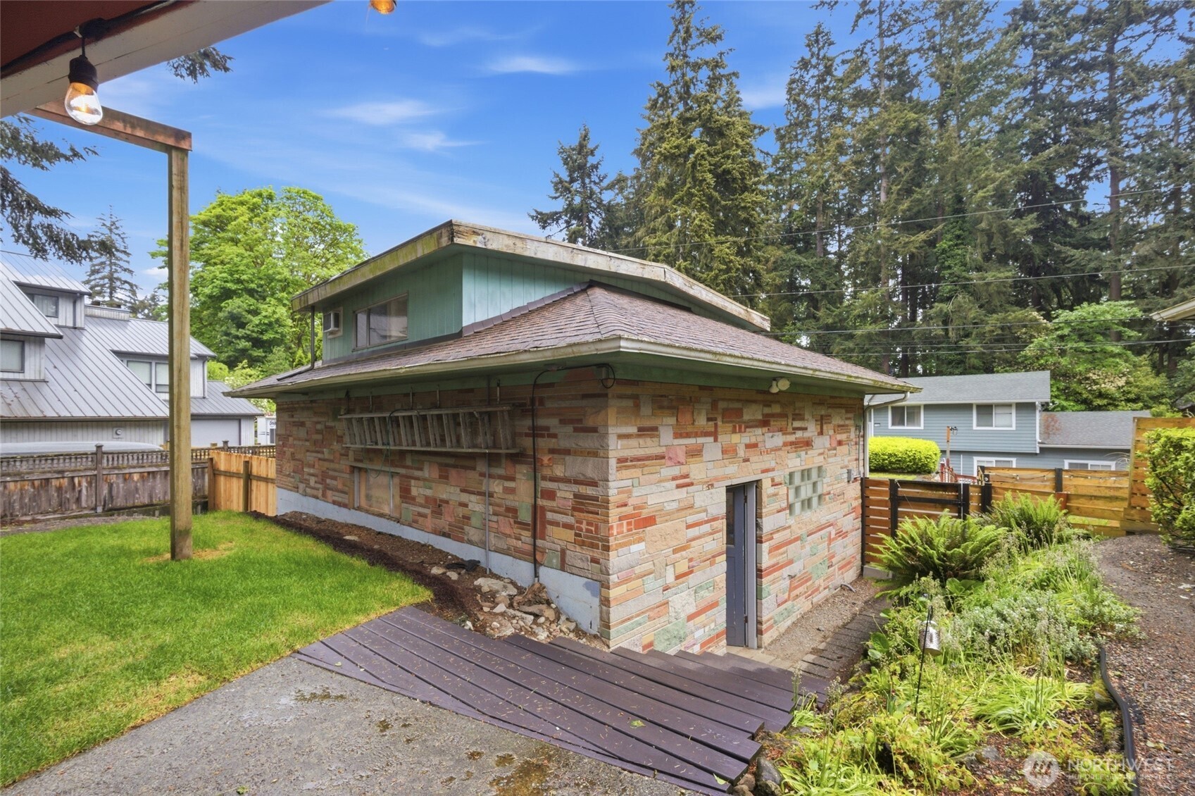 7715 236th Street Southwest Edmonds, WA 98026 - Photo 25 of 33