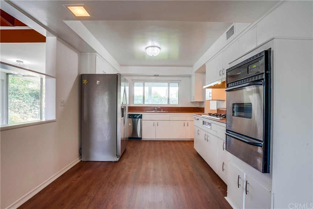 14932 Templar Drive La Mirada, CA 90638 - Photo 11 of 44