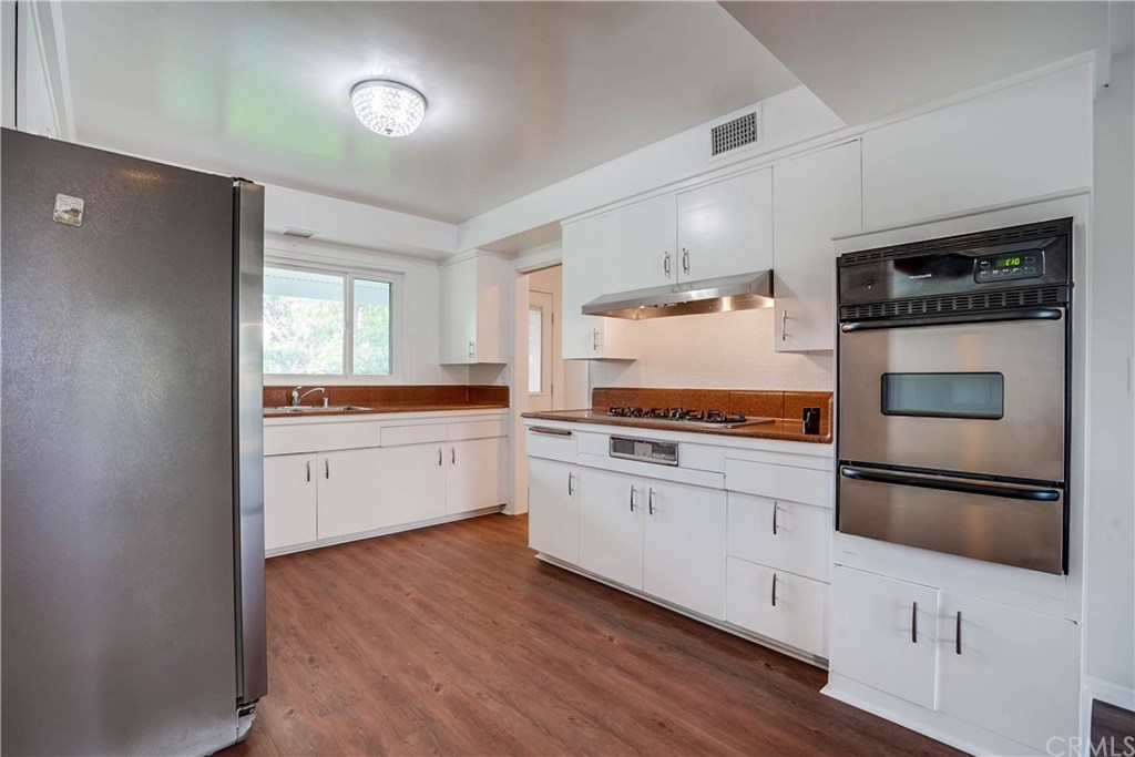 14932 Templar Drive La Mirada, CA 90638 - Photo 14 of 44