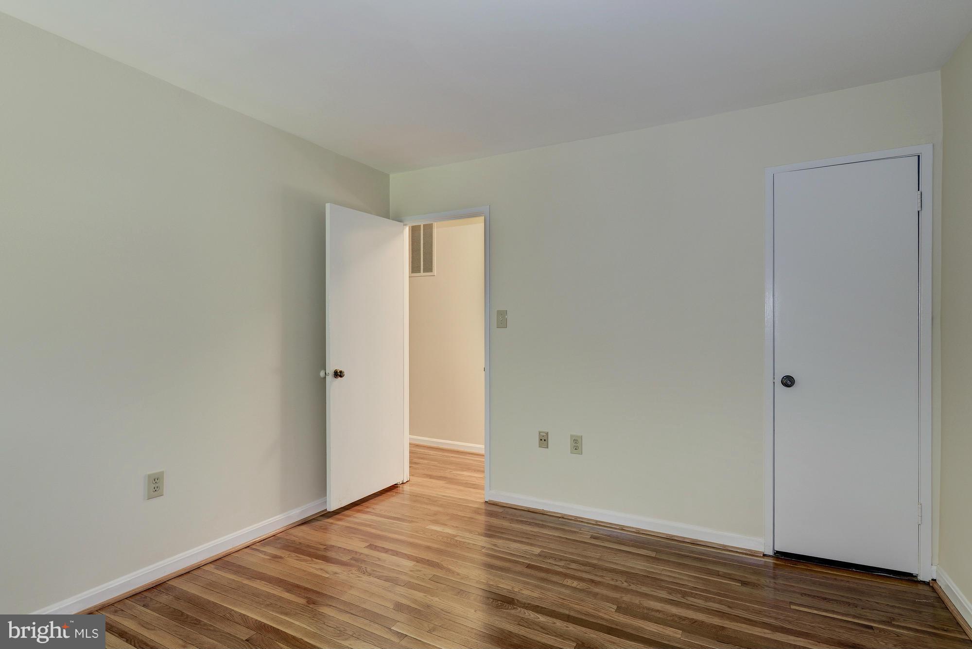 8183 Inverness Ridge Road Potomac, MD 20854 - Photo 18 of 27 Bedroom