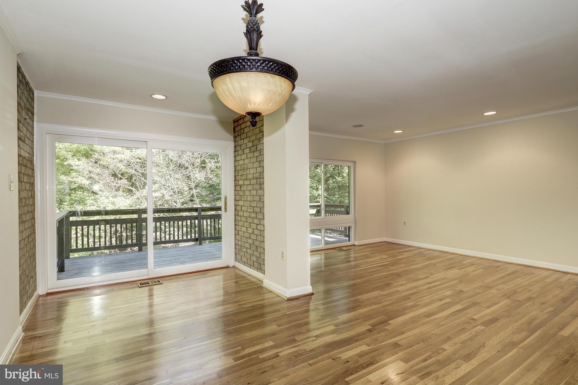 8183 Inverness Ridge Road Potomac, MD 20854 - Photo 7 of 27 Dining Room