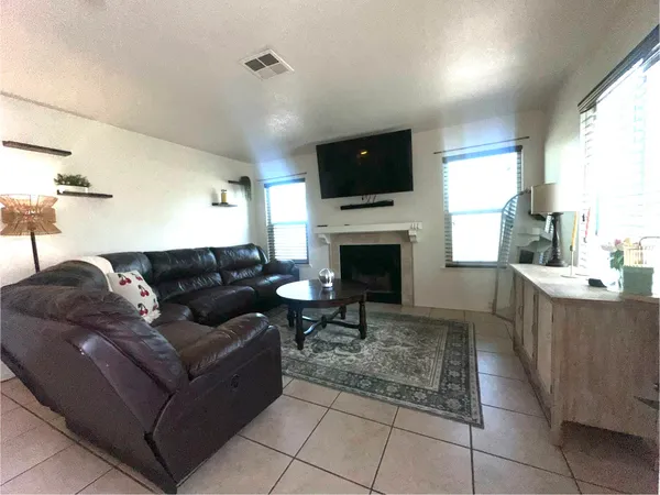 $424,999 | 1623 Point Lobos Lane, Santa Maria, CA 93454