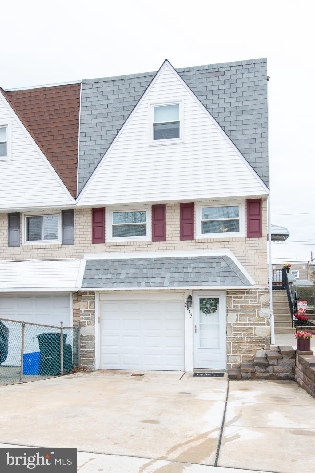 2813 Shelly Road Philadelphia, PA 19152 - Photo 3 of 53 Gallery Image 3