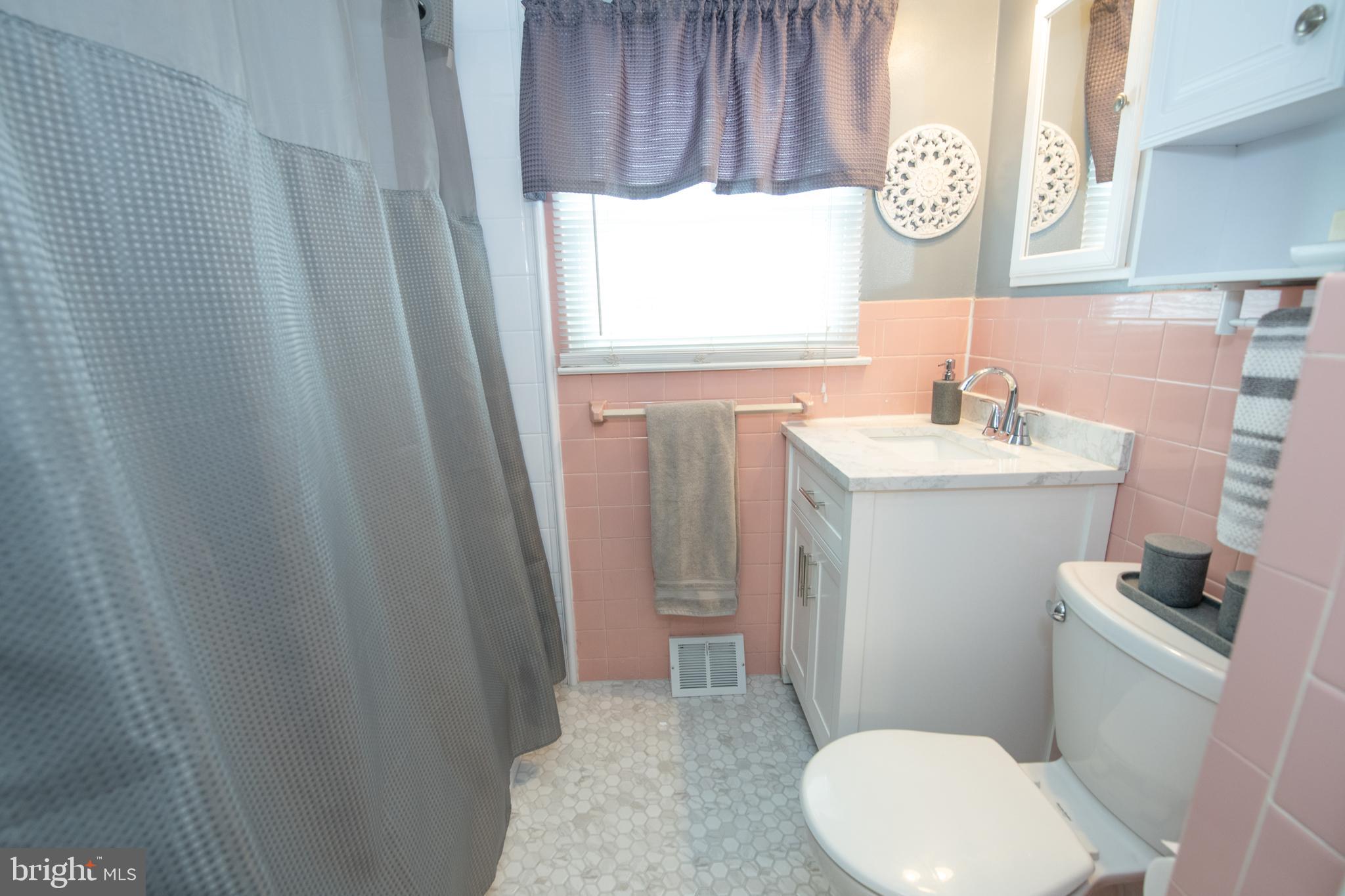 2813 Shelly Road Philadelphia, PA 19152 - Photo 32 of 53 Gallery Image 32