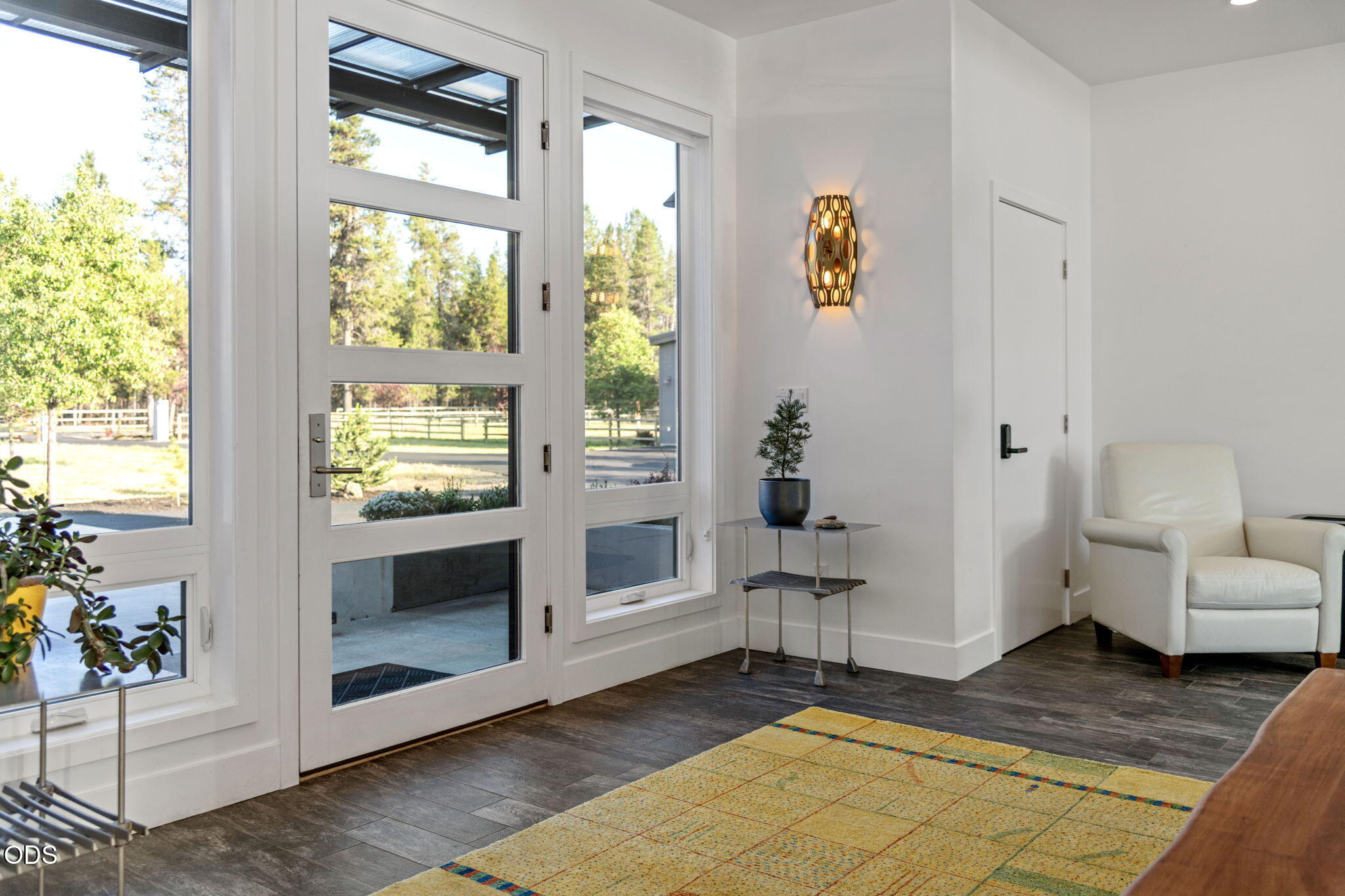 55543 Huntington Road Bend, OR 97707 - Photo 11 of 73 Gallery Image 11