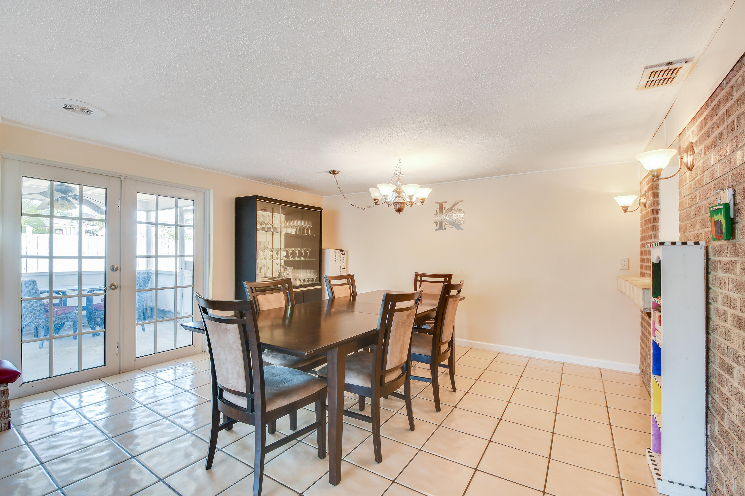 3774 Catalina Road Palm Beach Gardens, FL 33410 - Photo 5 of 29 DSC_2937