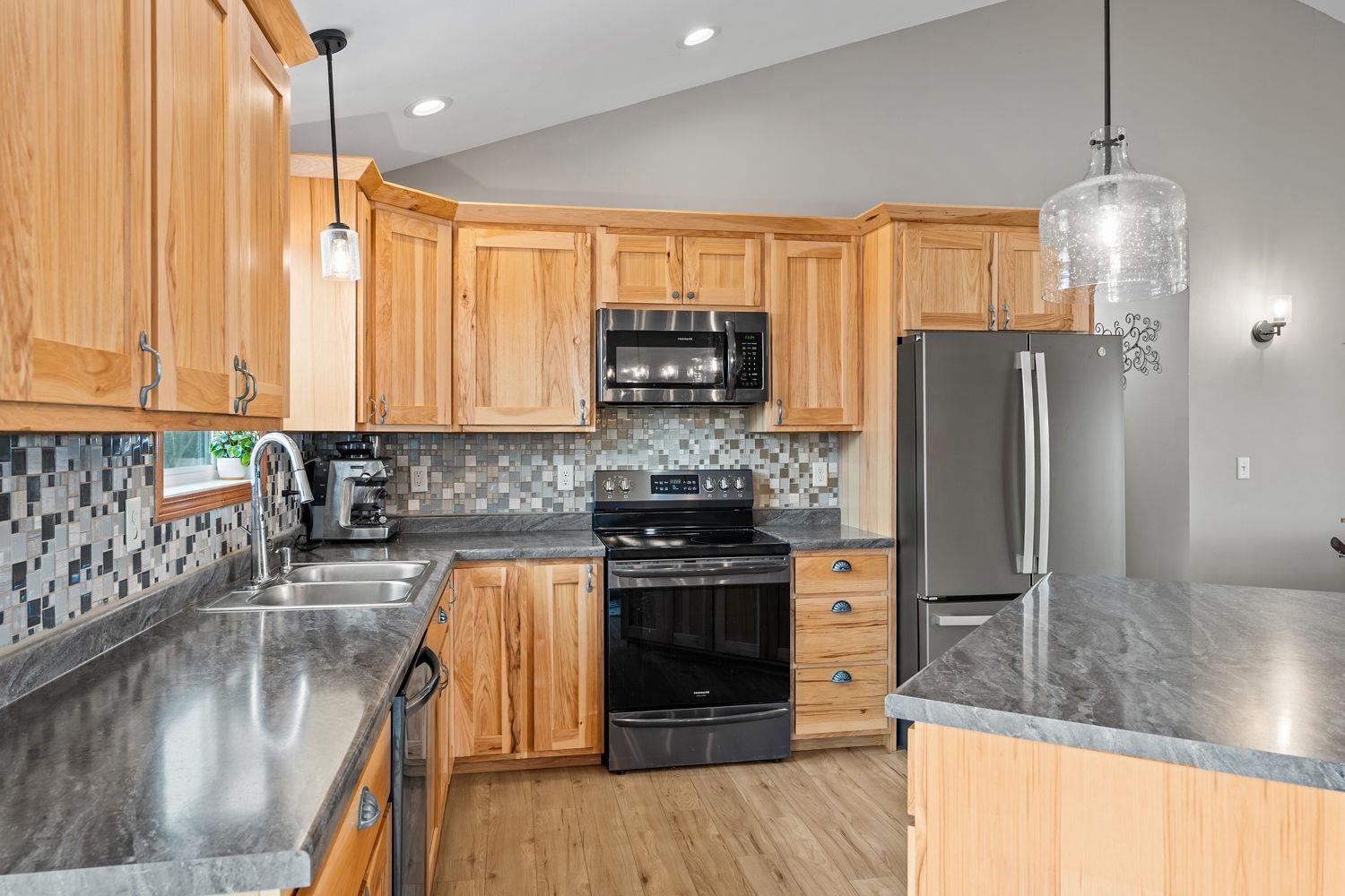 70 Meme Lane Reedsburg, WI 53959 - Photo 12 of 50