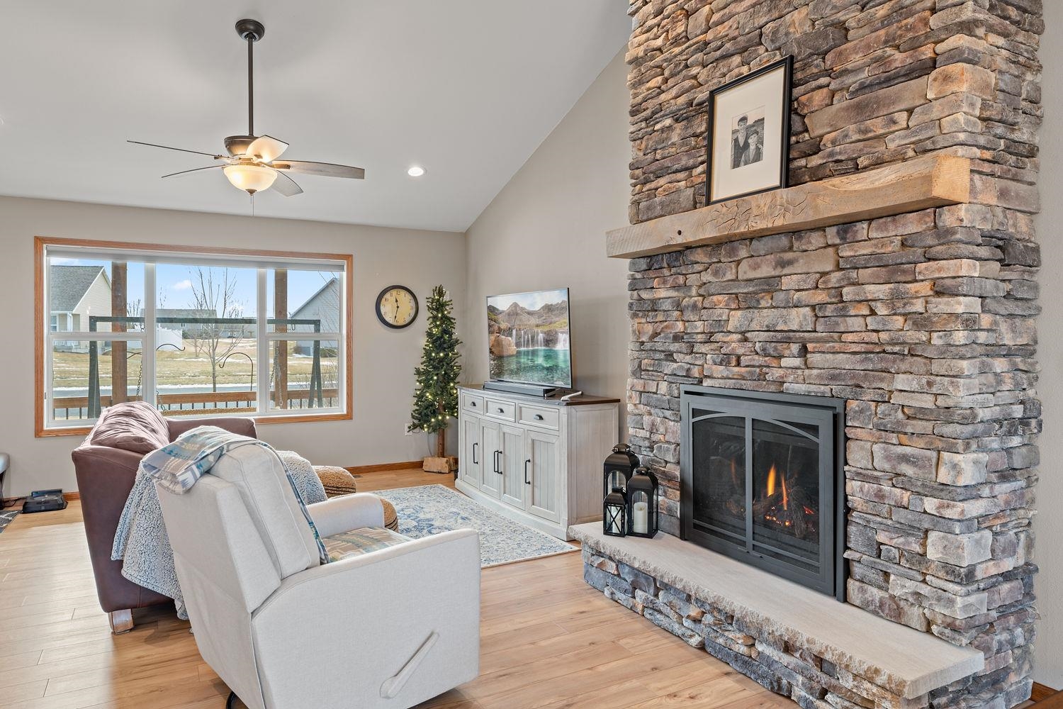 70 Meme Lane Reedsburg, WI 53959 - Photo 7 of 50