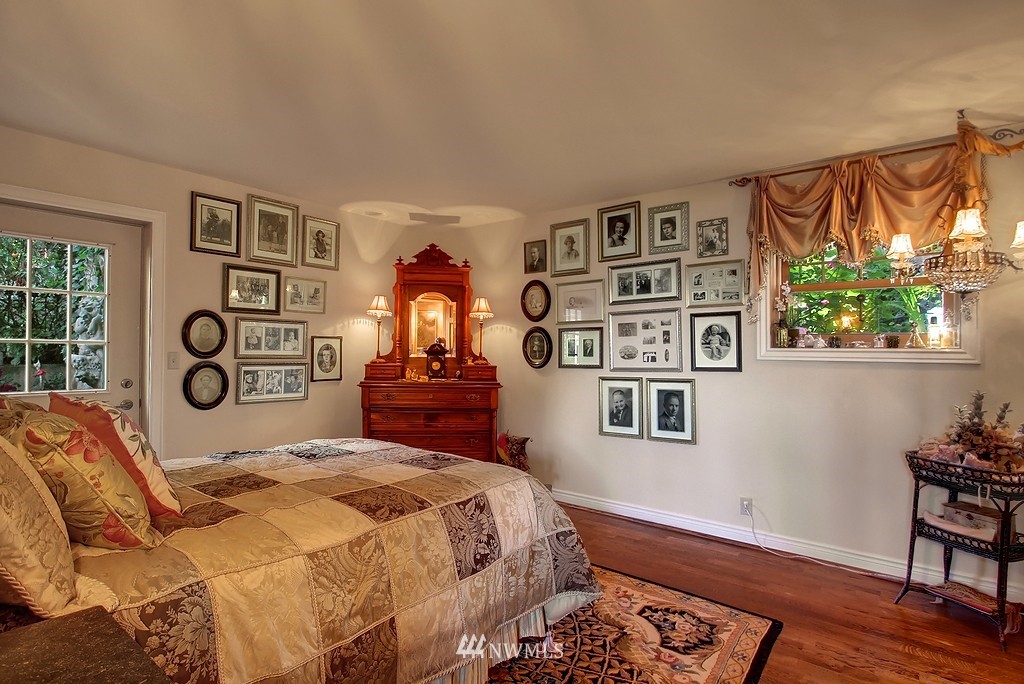 10654 Northeast Valley Road Bainbridge Island, WA 98110 - Photo 22 of 22 Gallery Image 22