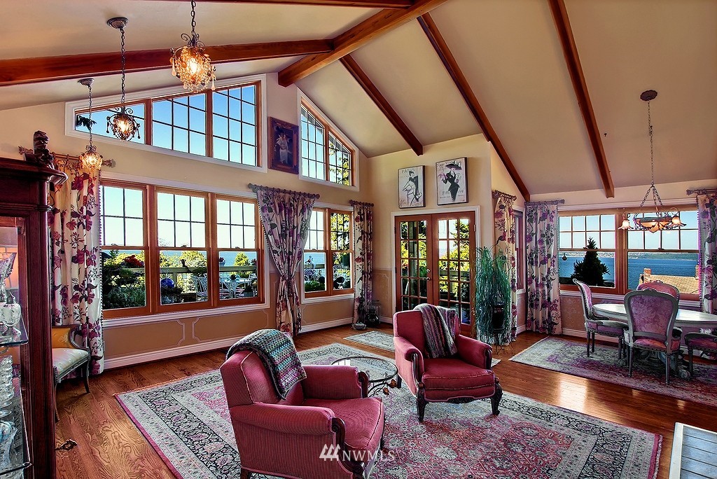 10654 Northeast Valley Road Bainbridge Island, WA 98110 - Photo 10 of 22 Gallery Image 10