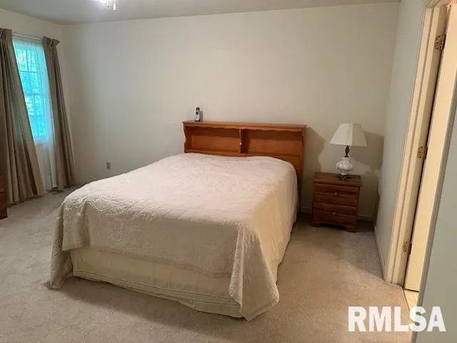 $152,000 | 15 A Shenandoah Avenue, Jacksonville, IL 62650