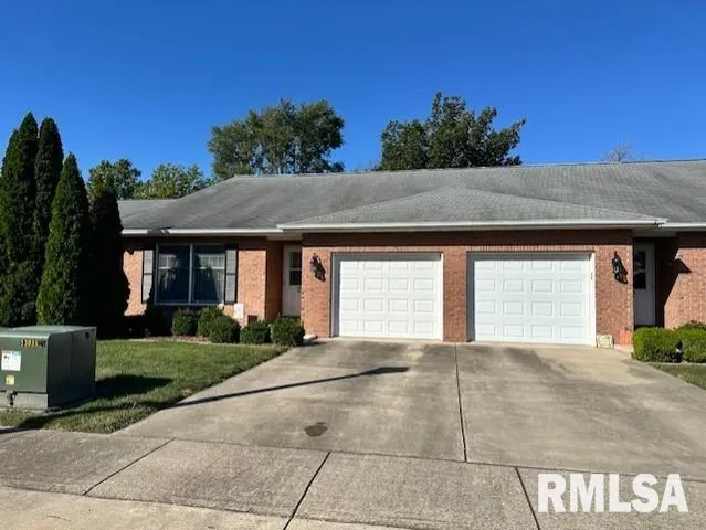 $152,000 | 15 A Shenandoah Avenue, Jacksonville, IL 62650