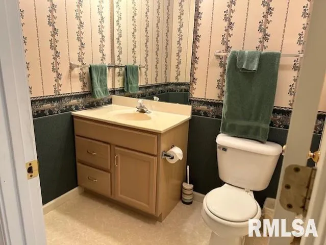 $152,000 | 15 A Shenandoah Avenue, Jacksonville, IL 62650