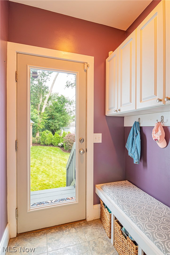 15815 Munn Road Cleveland, OH 44111 - Photo 19 of 35 Gallery Image 19