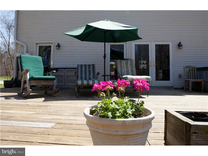 719 Highspire Road Glenmoore, PA 19343 - Photo 18 of 20 Deck