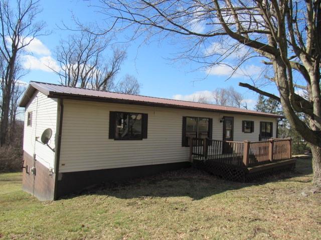 276 Bennington Road Hopwood, PA 15445 - Photo 2 of 23 Gallery Image 2