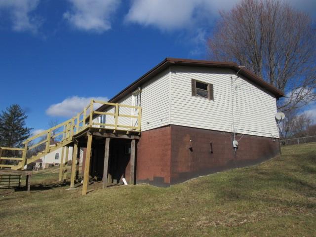 276 Bennington Road Hopwood, PA 15445 - Photo 4 of 23 Gallery Image 4