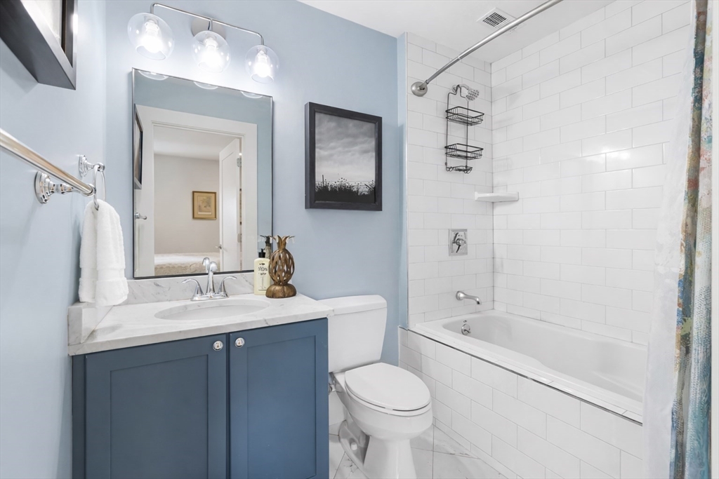 435 East 3rd Street, Unit 2 Boston, MA 02127 - Photo 19 of 25