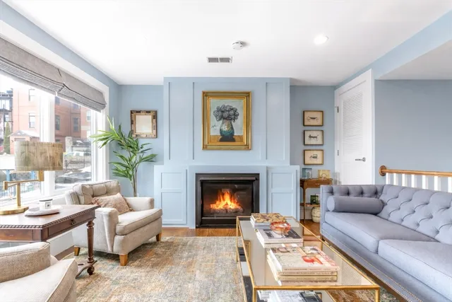 $1,149,000 | 435 East 3rd Street, Unit 2, Boston, MA 02127