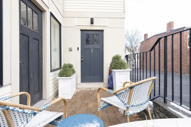 $1,149,000 | 435 East 3rd Street, Unit 2, Boston, MA 02127