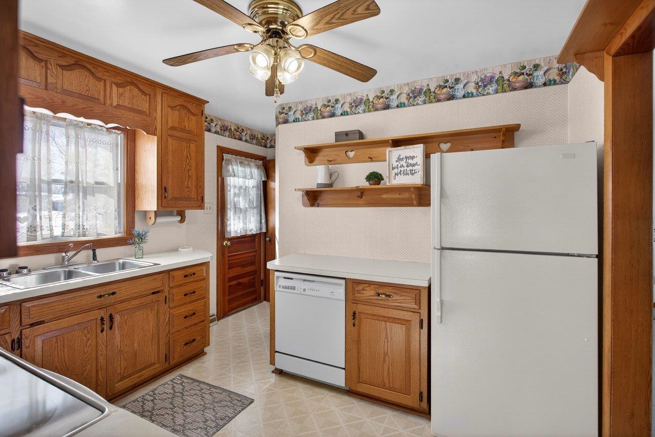 1125 Harman Road Harrisonburg, VA 22802 - Photo 21 of 57 Appliances Convey