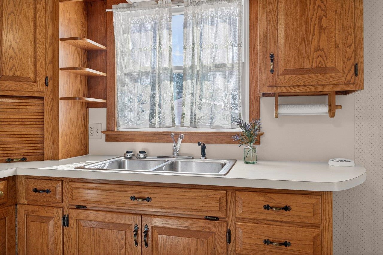 1125 Harman Road Harrisonburg, VA 22802 - Photo 22 of 57 Oak Kitchen Cabinets