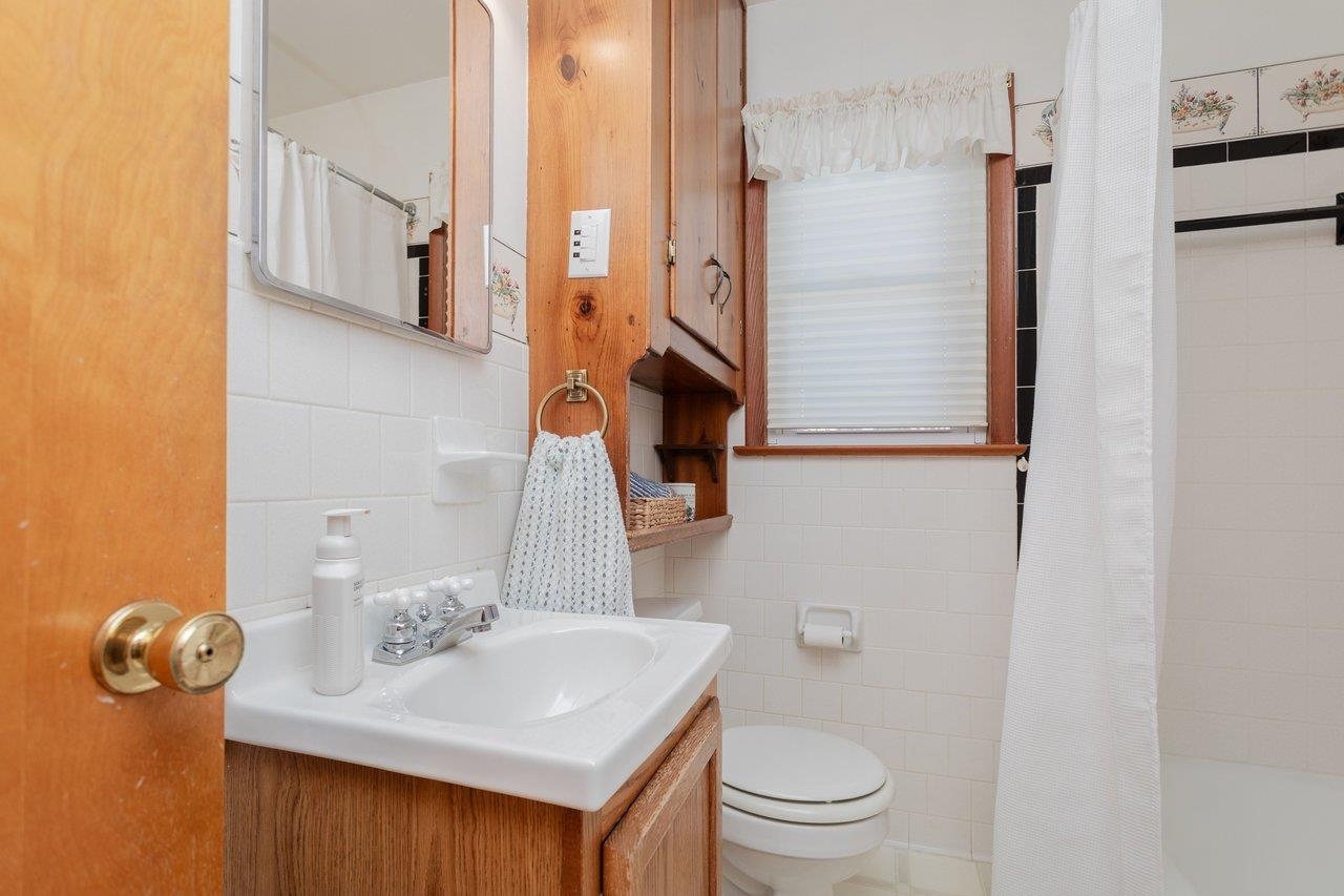 1125 Harman Road Harrisonburg, VA 22802 - Photo 40 of 57 Bathroom