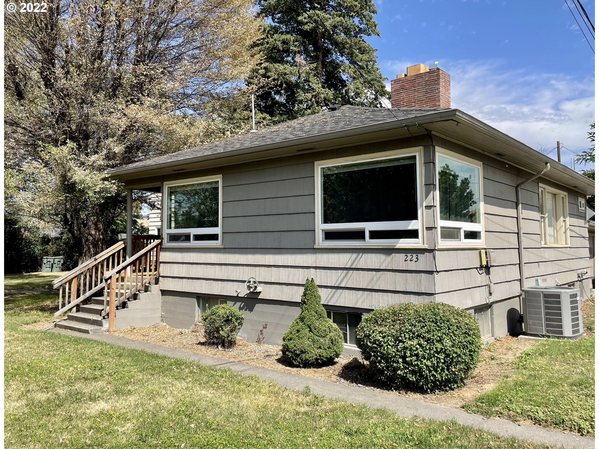 223 Southeast 16th Street Pendleton, OR 97801 - Photo 1 of 24 Gallery Image 1