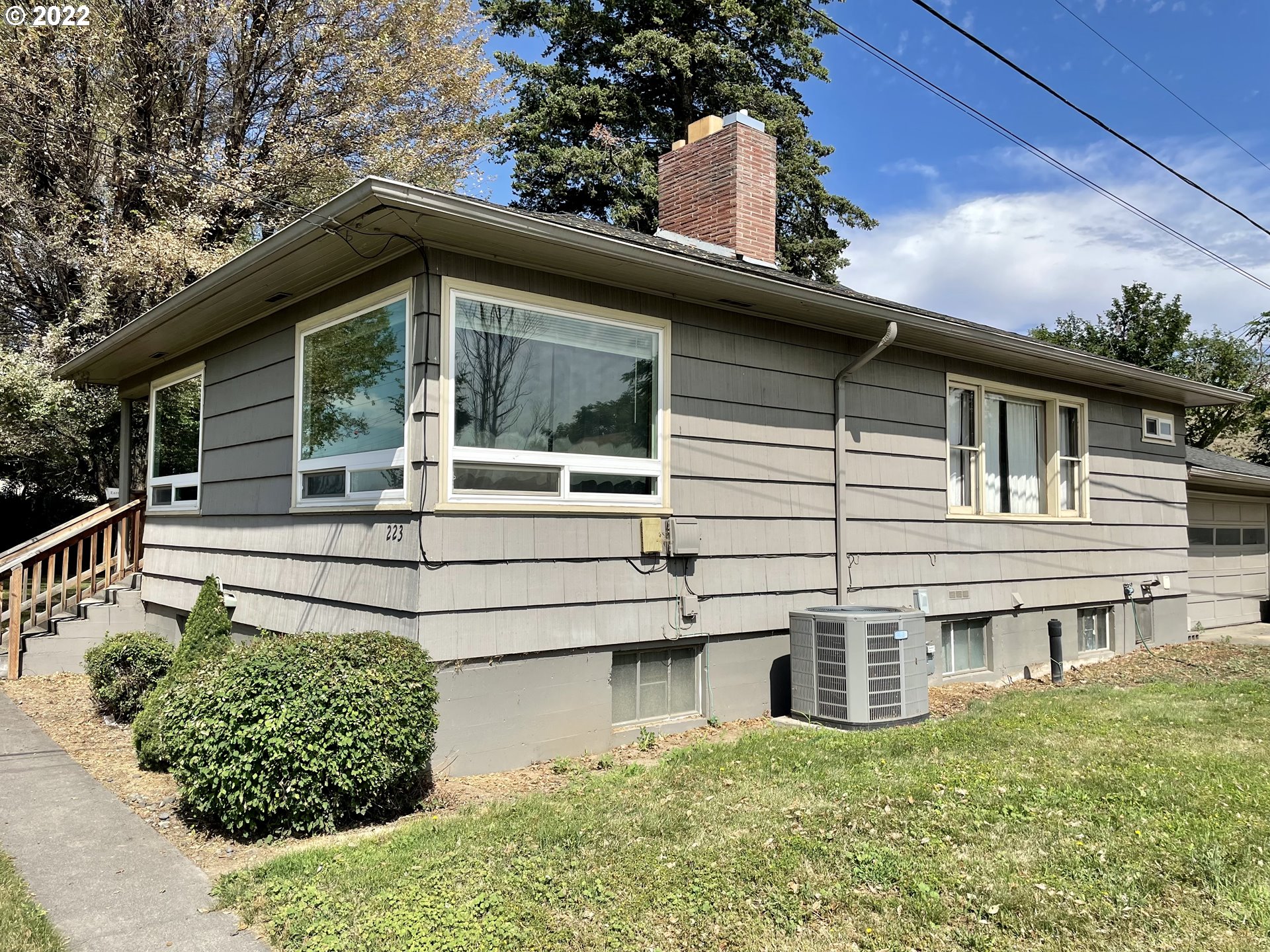 223 Southeast 16th Street Pendleton, OR 97801 - Photo 3 of 24 Gallery Image 3