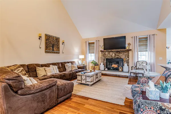 $1,150,000 | 42 Reserve Way, LaGrangeville, NY 12540