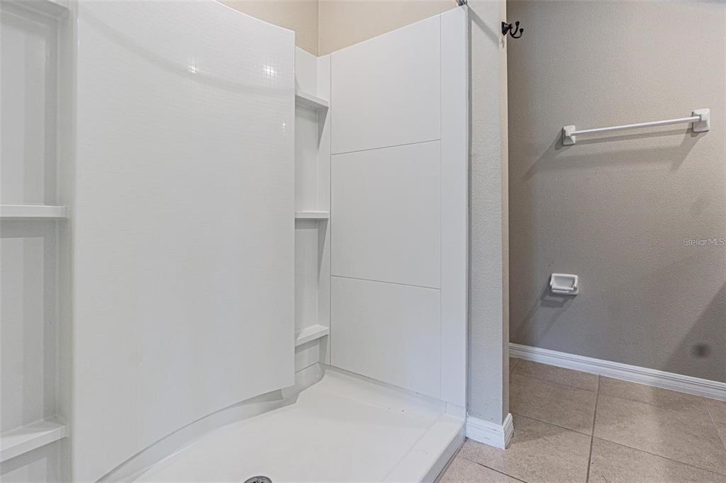 10853 Trailing Vine Drive Tampa, FL 33610 - Photo 12 of 15 a view of an empty room