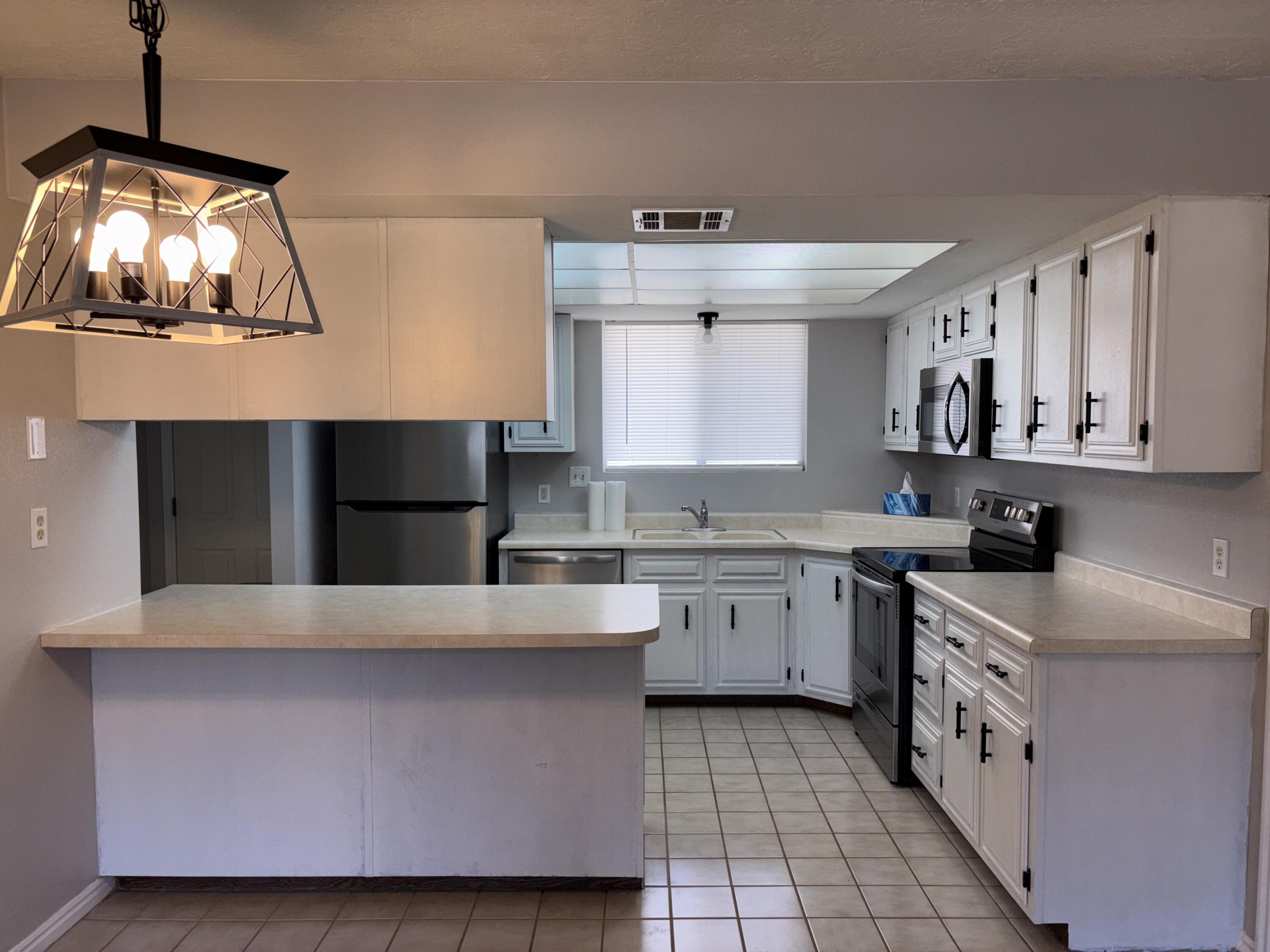 345 South 200 West, Unit 5 St. George, UT 84770 - Photo 3 of 15 IMG_3696