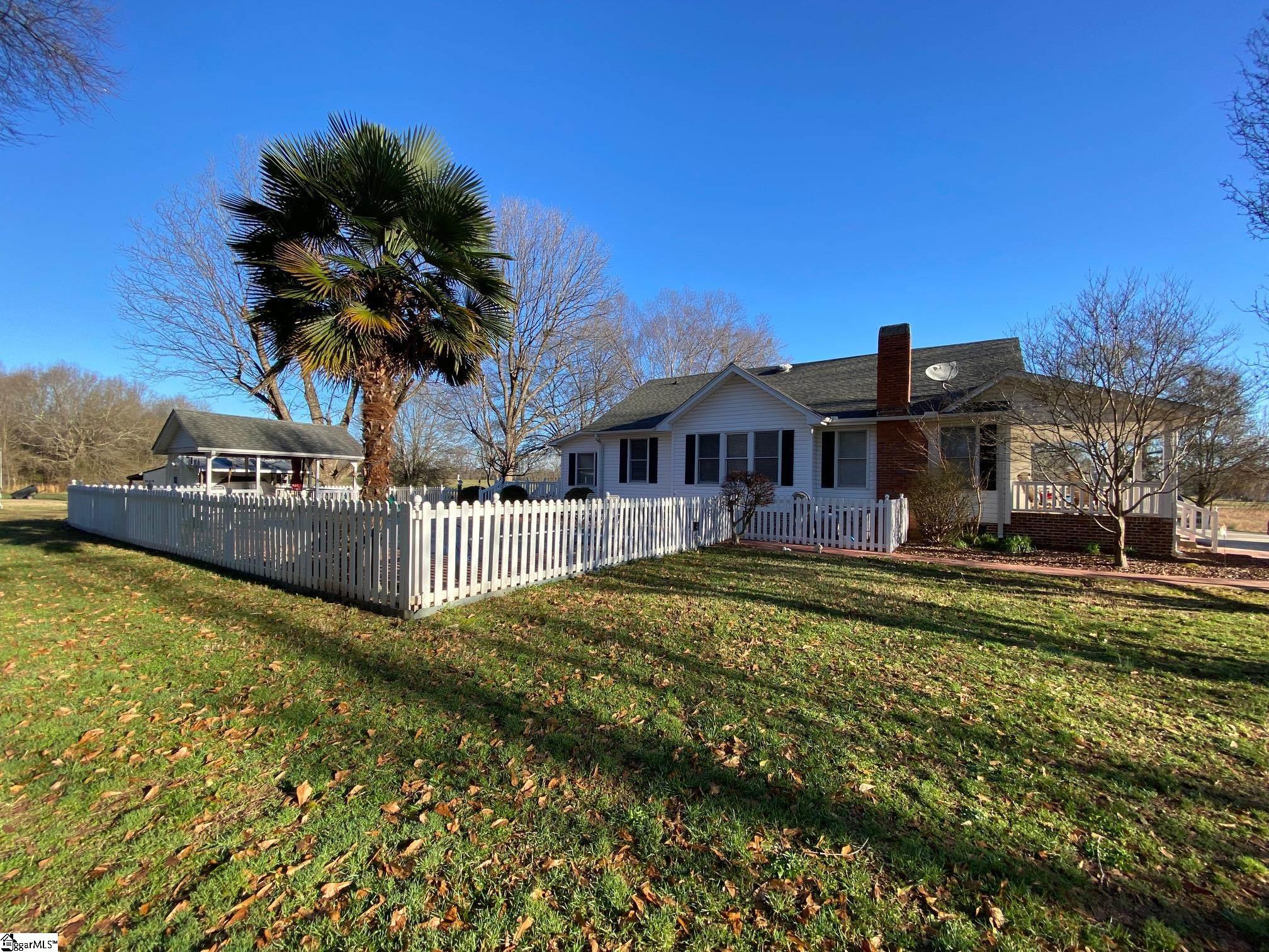 325 Stoddard Mill Road Gray Court, SC 29645 - Photo 7 of 23