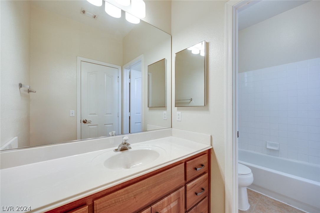 1700 Millstream Way Henderson, NV 89074 - Photo 45 of 78 Hallway full bathroom