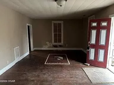 $29,900 | 229 South Main Street, Nevada, MO 64772