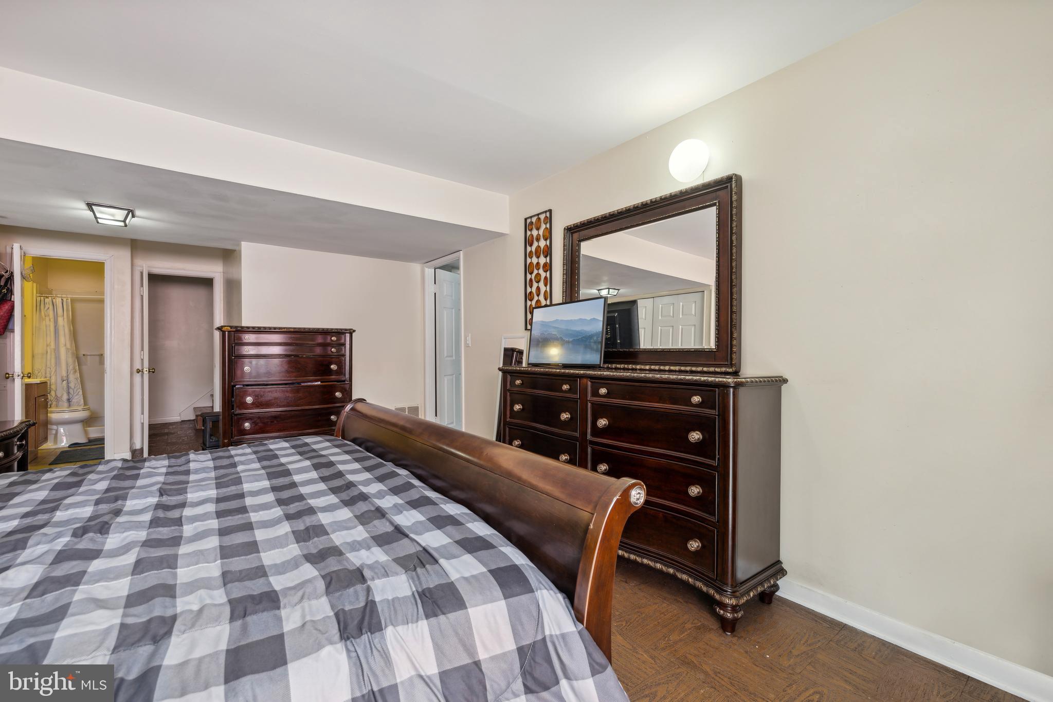 316 West Deer Park Road, Unit 1B Gaithersburg, MD 20877 - Photo 18 of 36