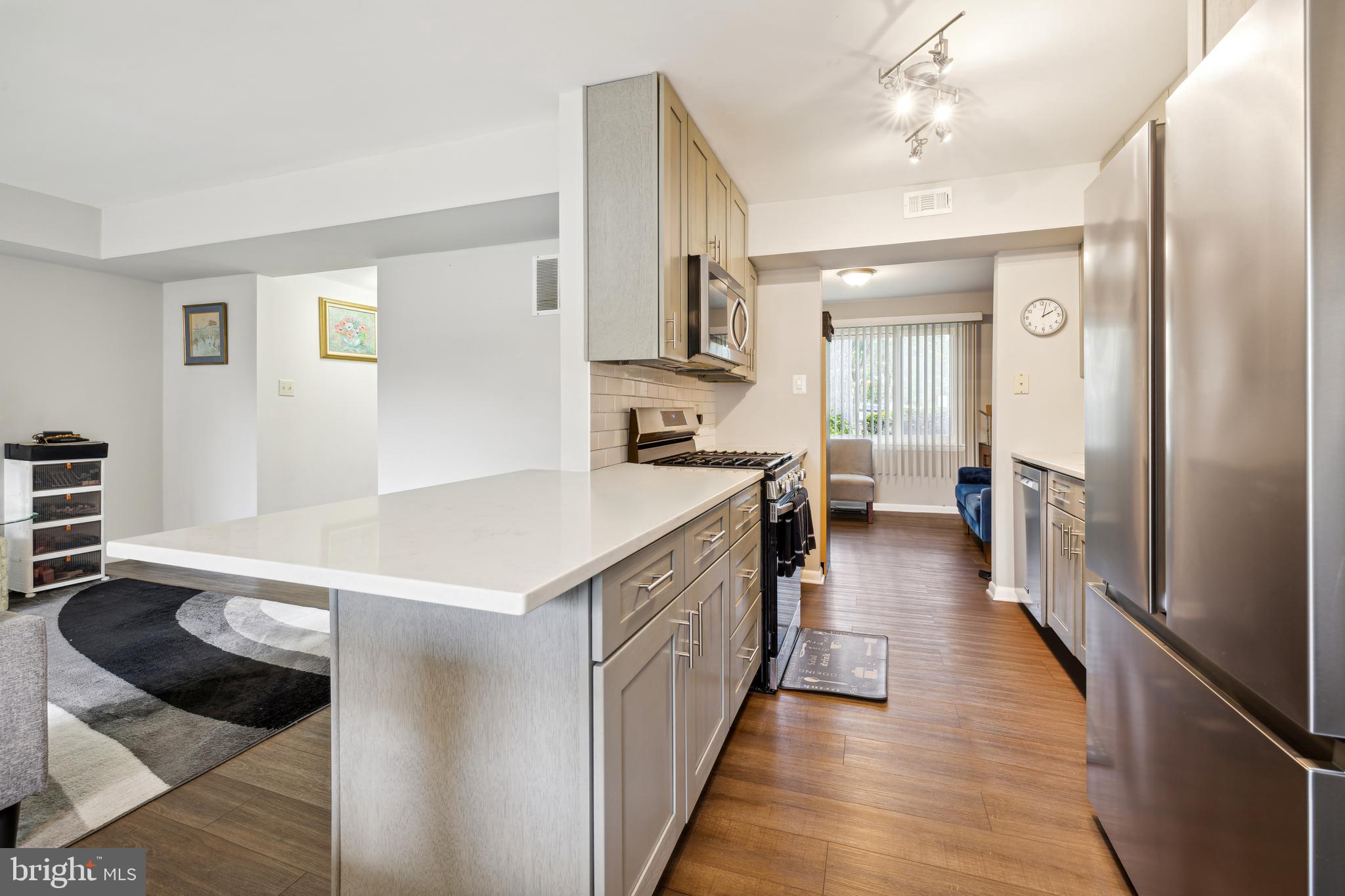 316 West Deer Park Road, Unit 1B Gaithersburg, MD 20877 - Photo 4 of 36