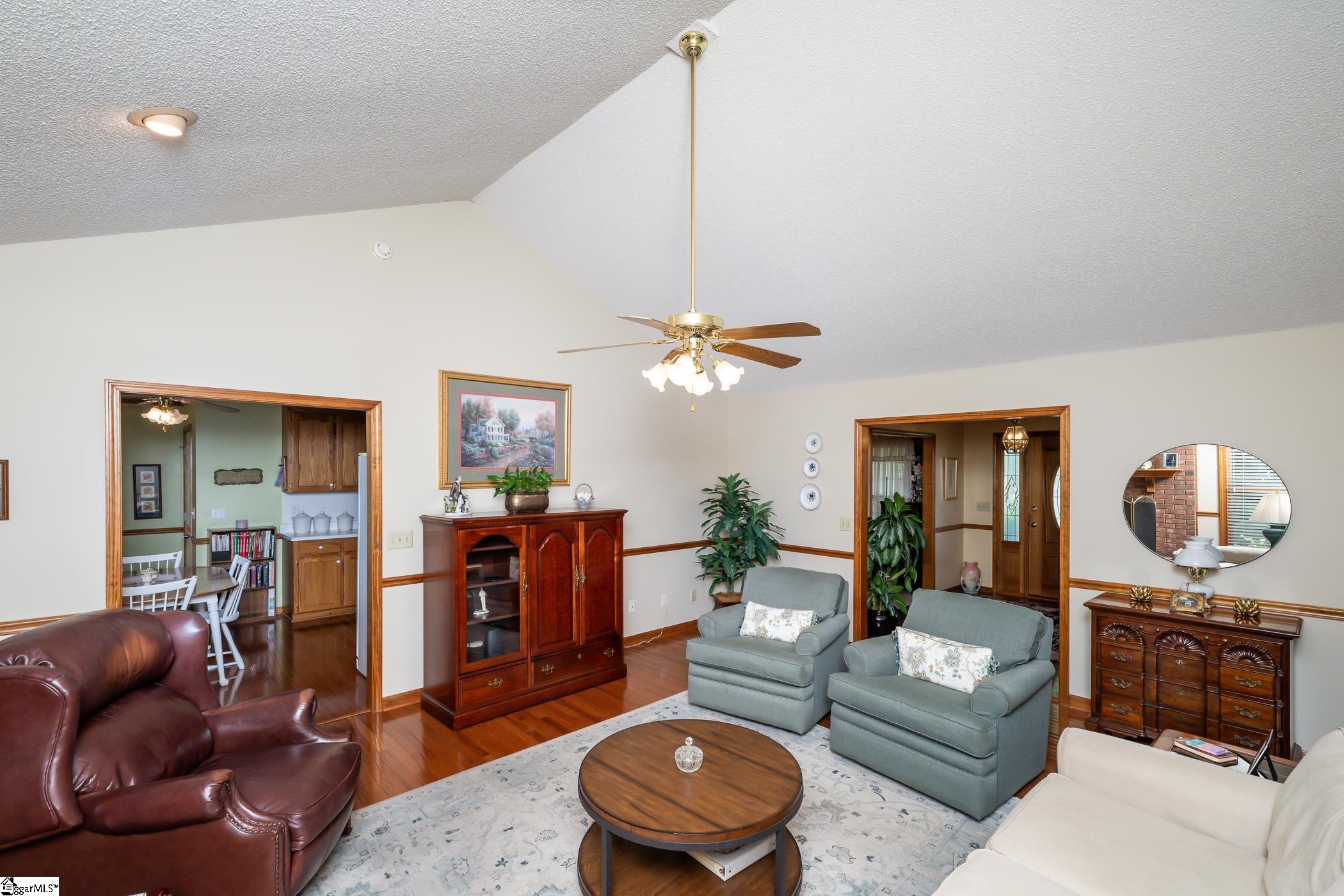 1025 Ansel School Road Greer, SC 29651 - Photo 7 of 21