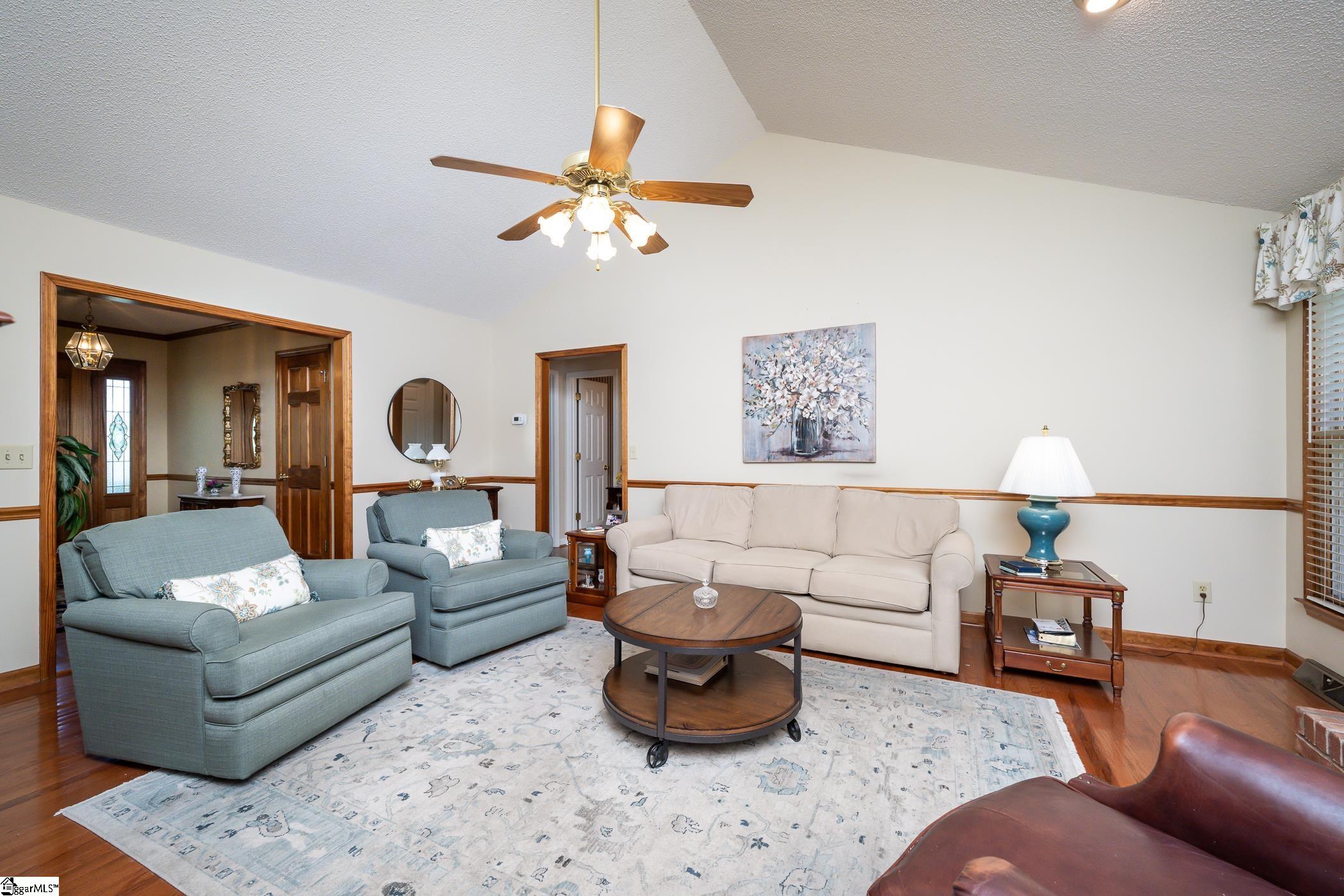 1025 Ansel School Road Greer, SC 29651 - Photo 8 of 21