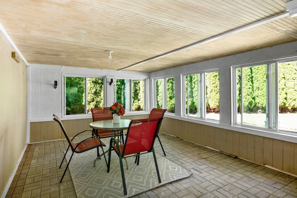 34 Andrews Road Wakefield, MA 01880 - Photo 17 of 23