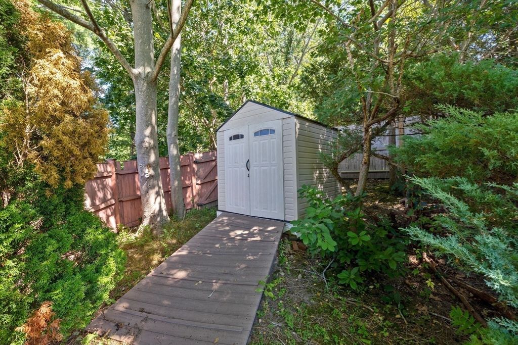 34 Andrews Road Wakefield, MA 01880 - Photo 21 of 23