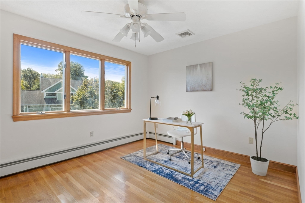 34 Andrews Road Wakefield, MA 01880 - Photo 9 of 23