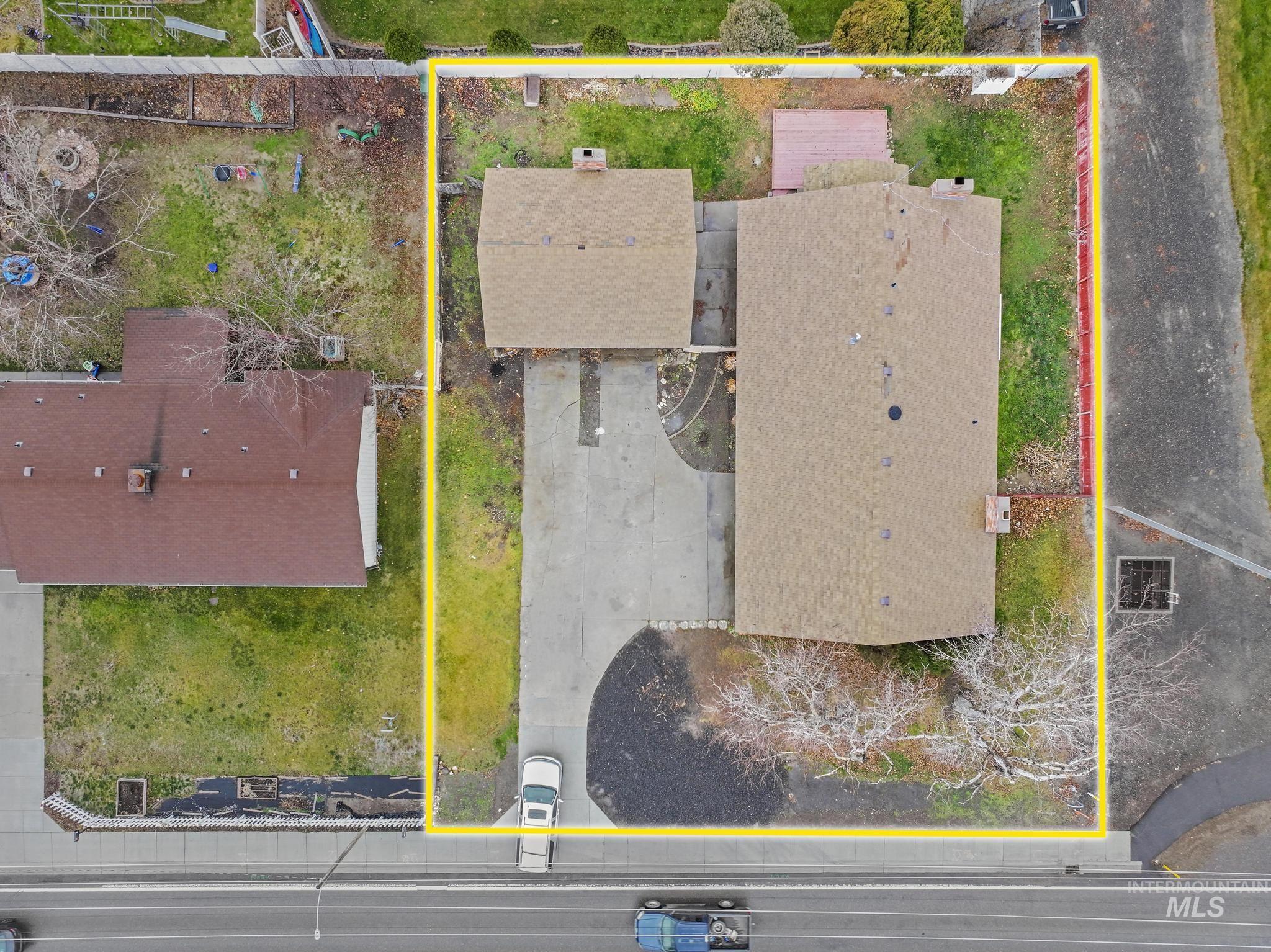 409 Clear Lakes Road Buhl, ID 83316 - Photo 30 of 43 Aerial overview of property's location featuring property boundaries highlighted
