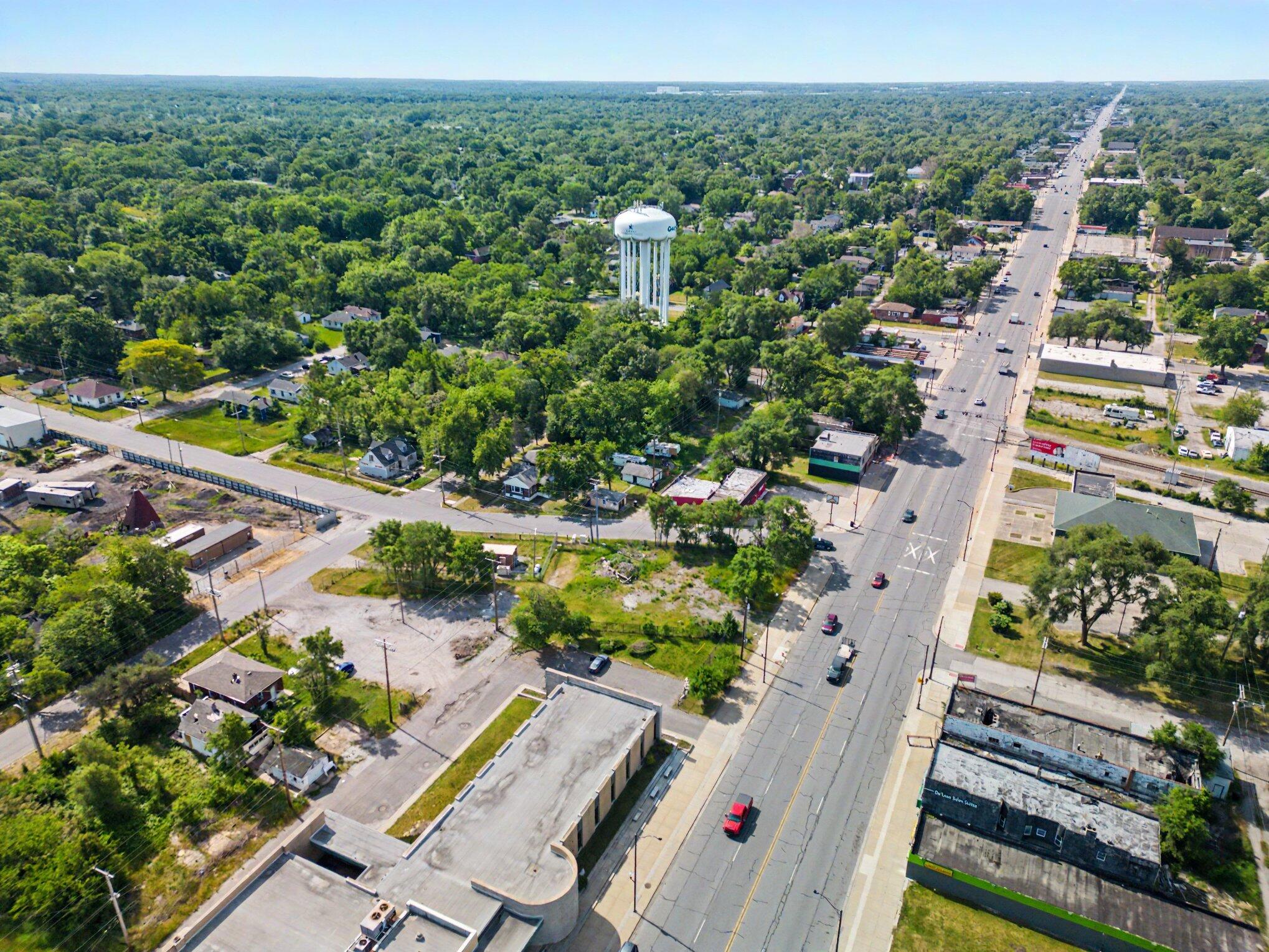 3989 Broadway Gary, IN 46409 - Photo 7 of 12 2038x1529