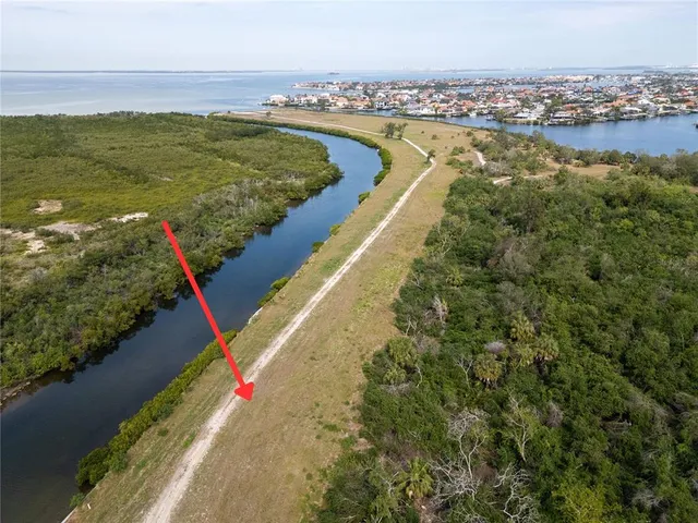 $600,000 | 4 Hammock Bay Boulevard, Apollo Beach, FL 33572