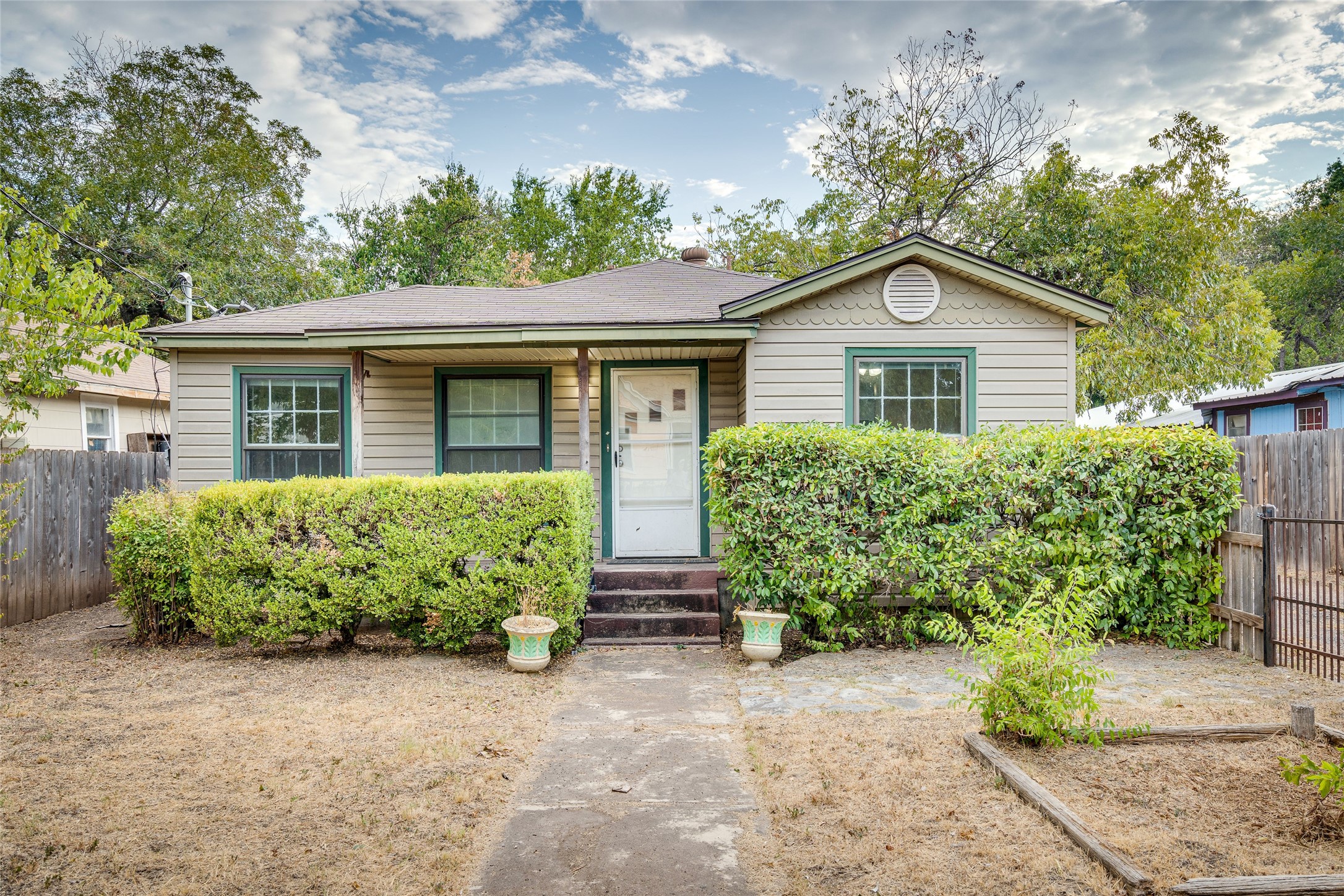 front view of house with a yard