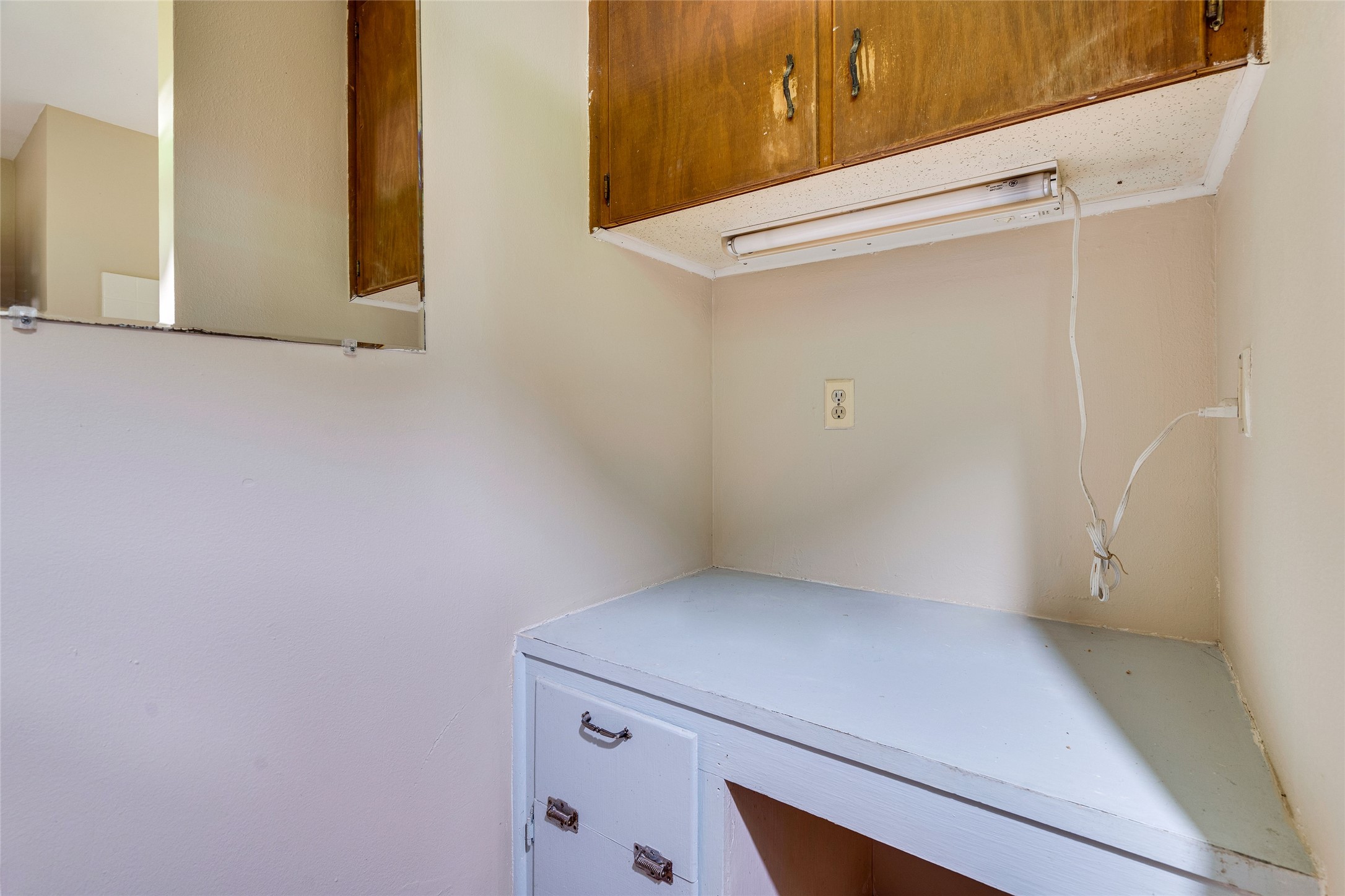 1011 East 49th Street Austin, TX 78751 - Photo 22 of 35 a view of utility room