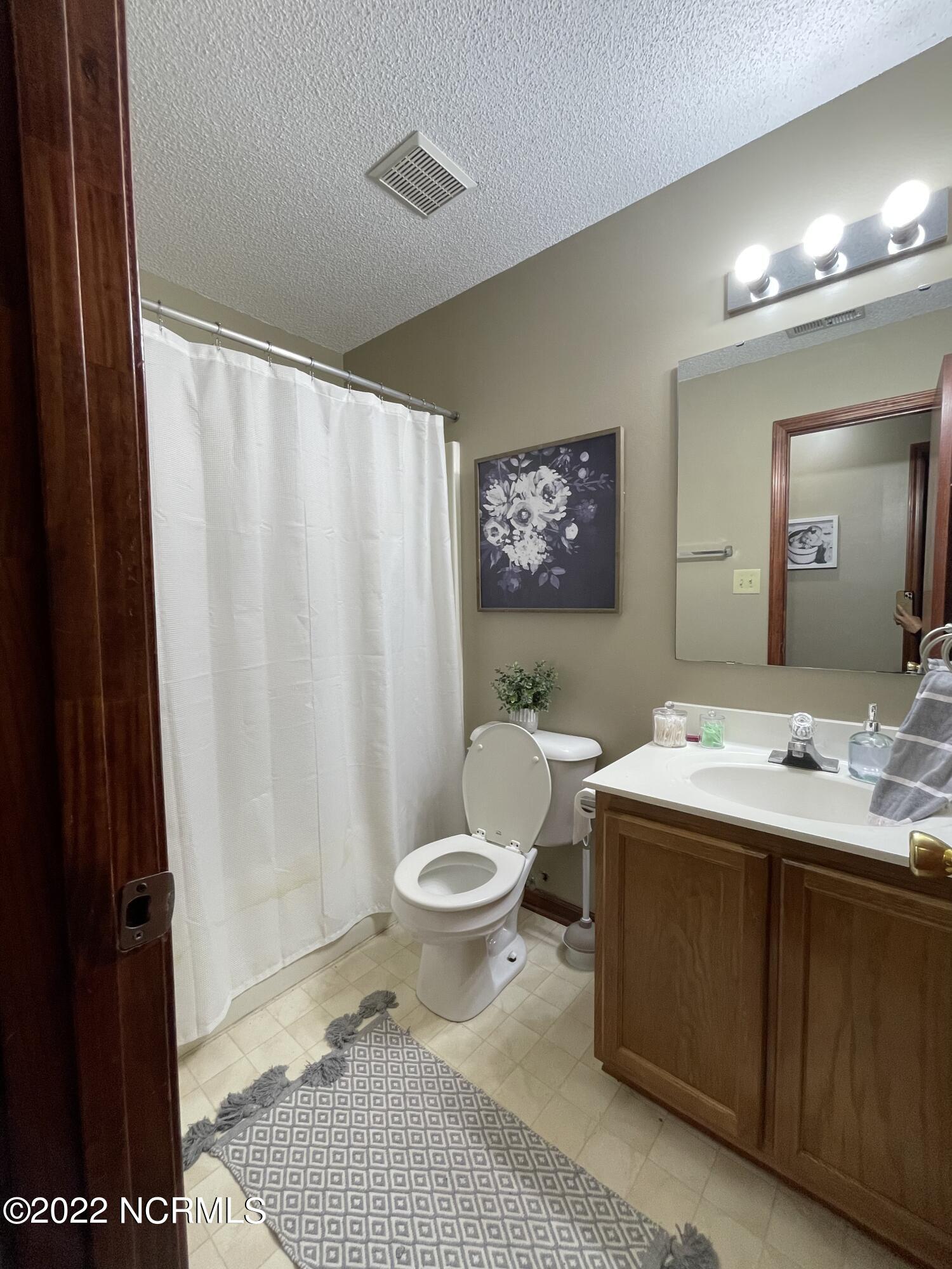 114 Wigeon Road Jacksonville, NC 28540 - Photo 11 of 16 4F847DFC-AFD7-4B66-B7B2-8B80A036B6C2