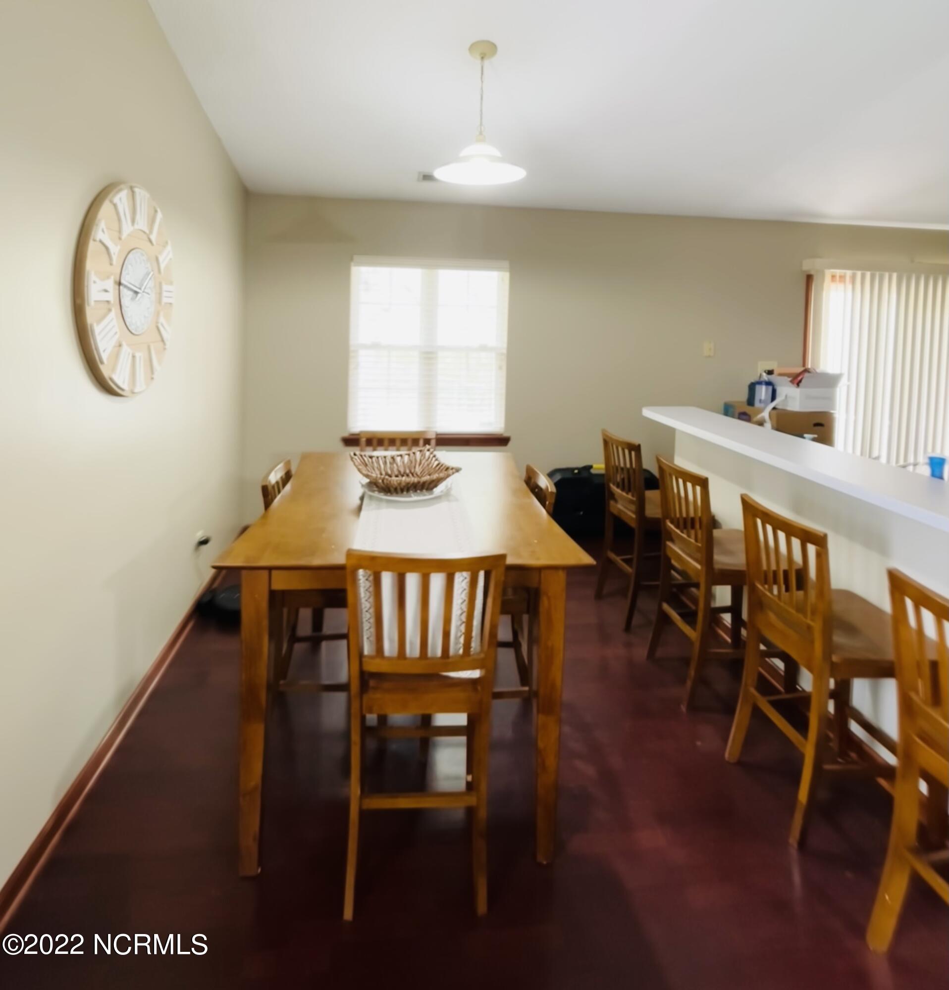114 Wigeon Road Jacksonville, NC 28540 - Photo 5 of 16 47846901-EC57-4F25-B02E-7992A5B423F5